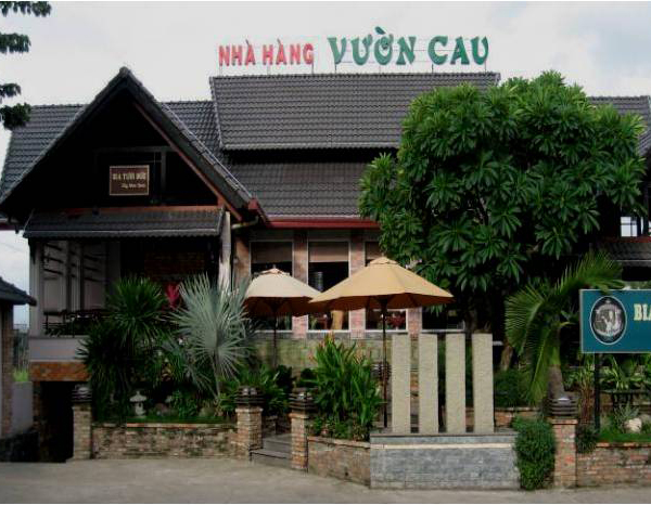 Nhà hàng Vườn Cau